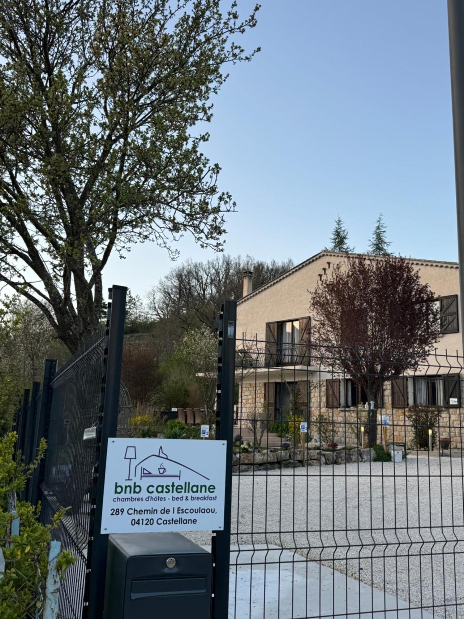 Bnb Castellane Chambre D'Hotes B&B Exteriér fotografie