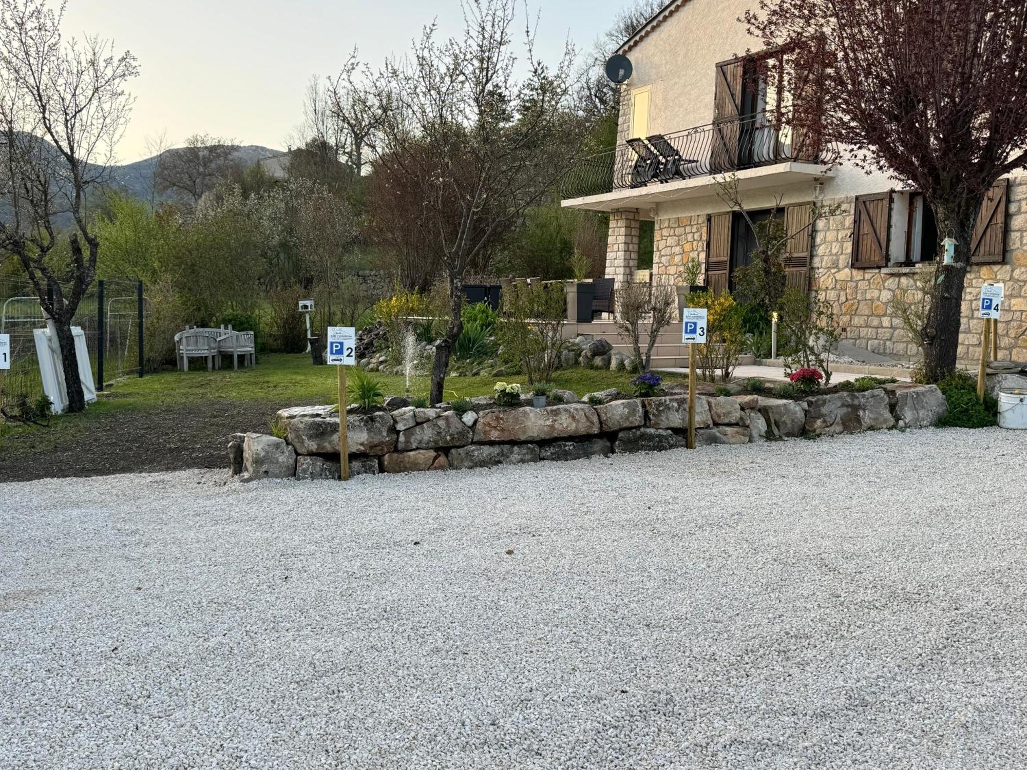 Bnb Castellane Chambre D'Hotes B&B Exteriér fotografie